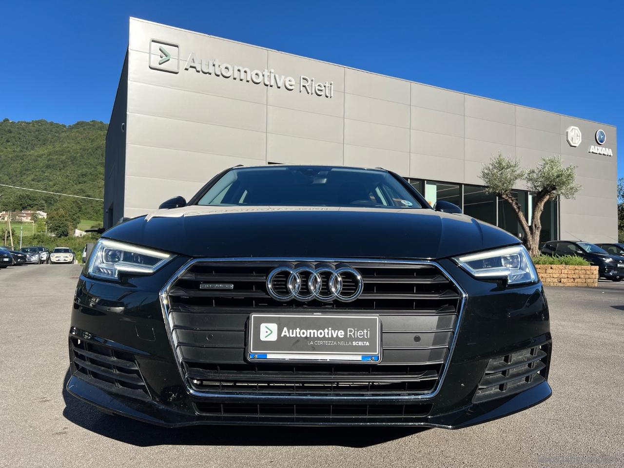 AUDI A4 40 TDI quattro S tronic Business Adv.