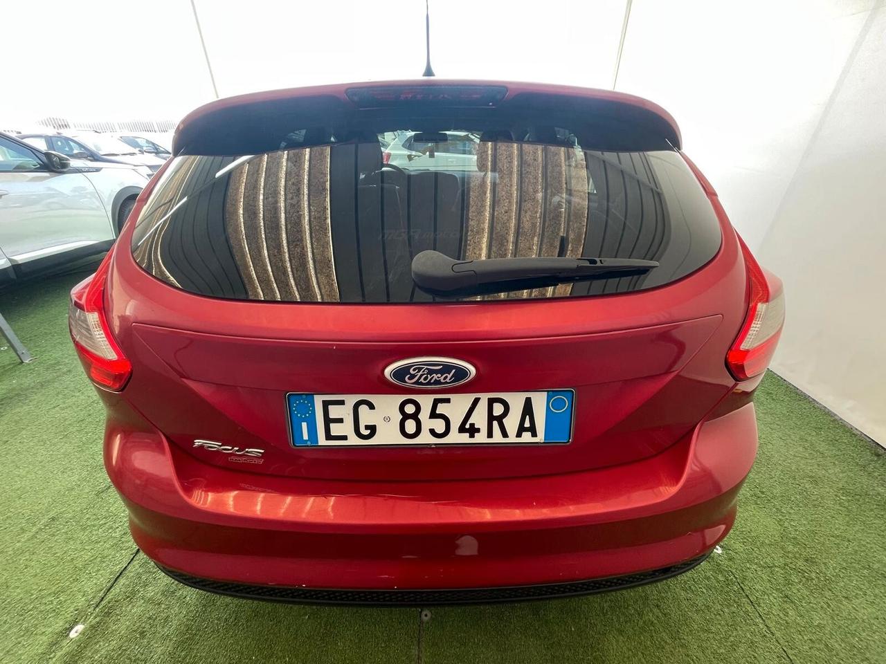 FORD FOCUS 1.6 BENZINA 150CV