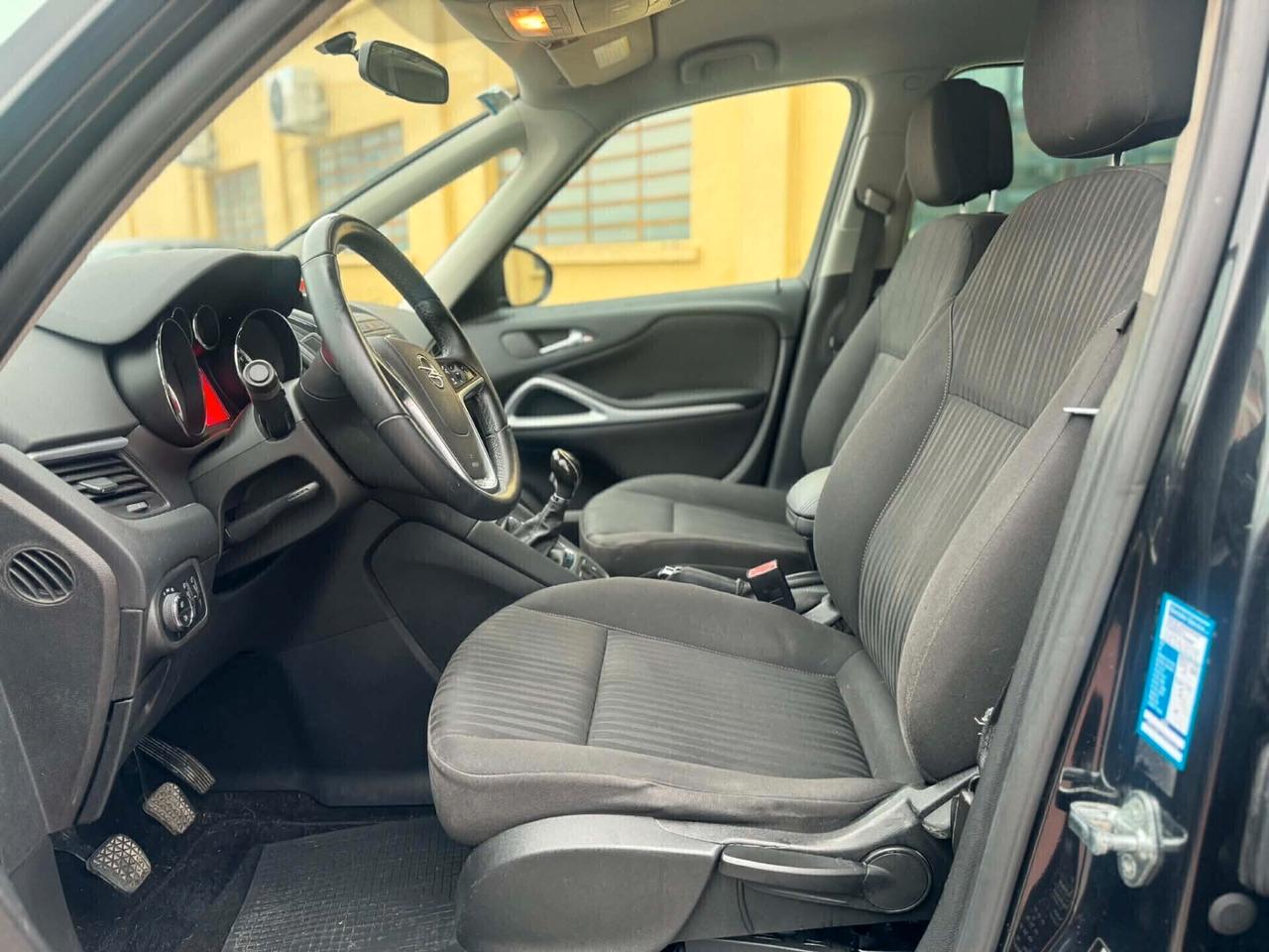Opel Zafira 2013 1.6 Benz/Metano 7 POSTI 150 CV/110 KW