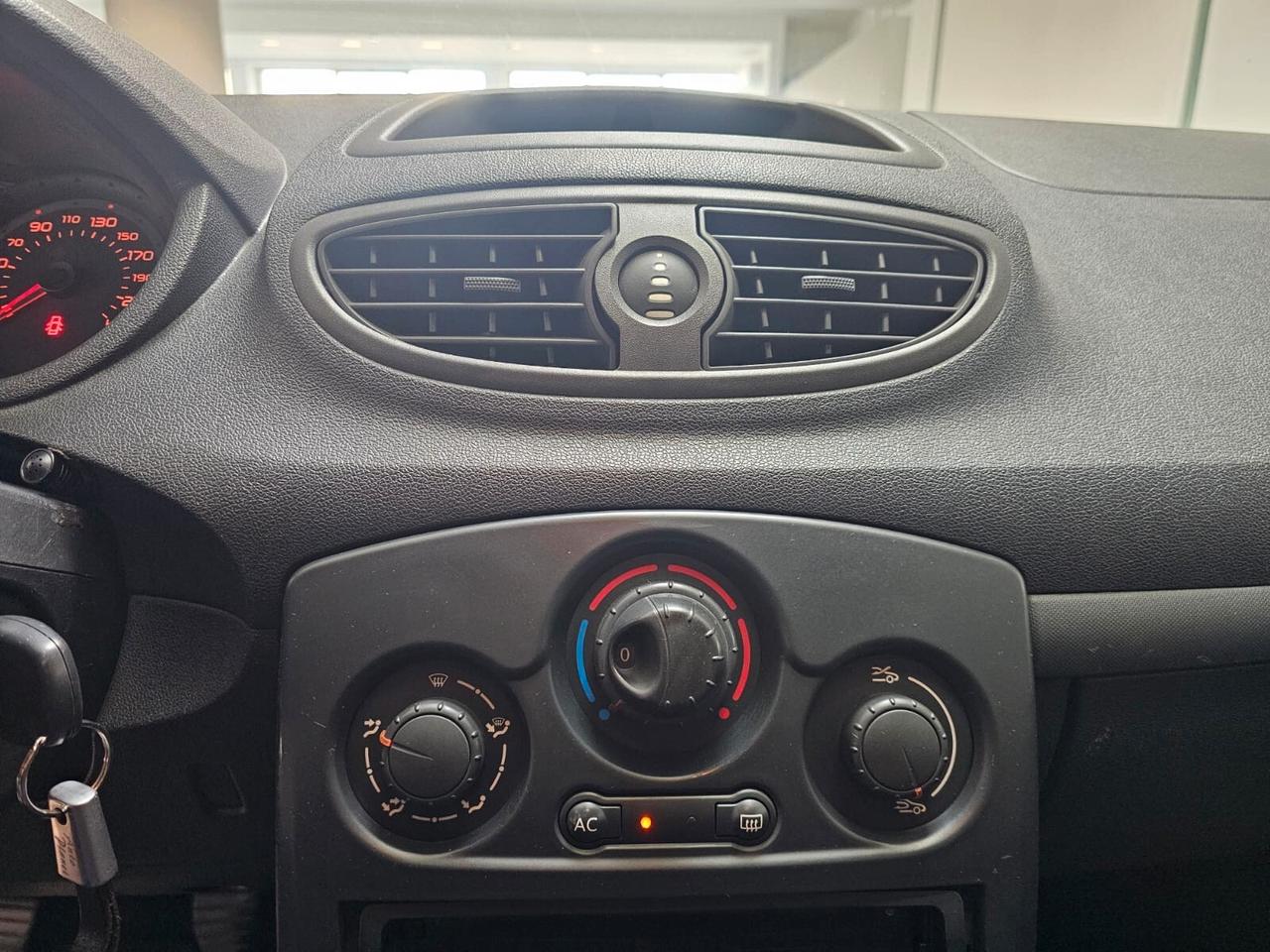 Renault Clio 1.5 dCi 85CV 5 porte Rip Curl