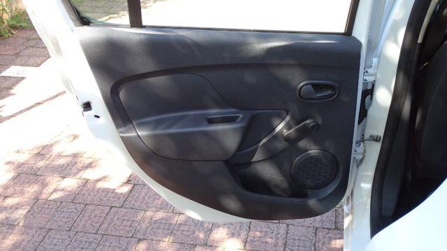 DACIA Sandero 1.2 75CVn cerchi in lega, Neopatentati, Garanzia..