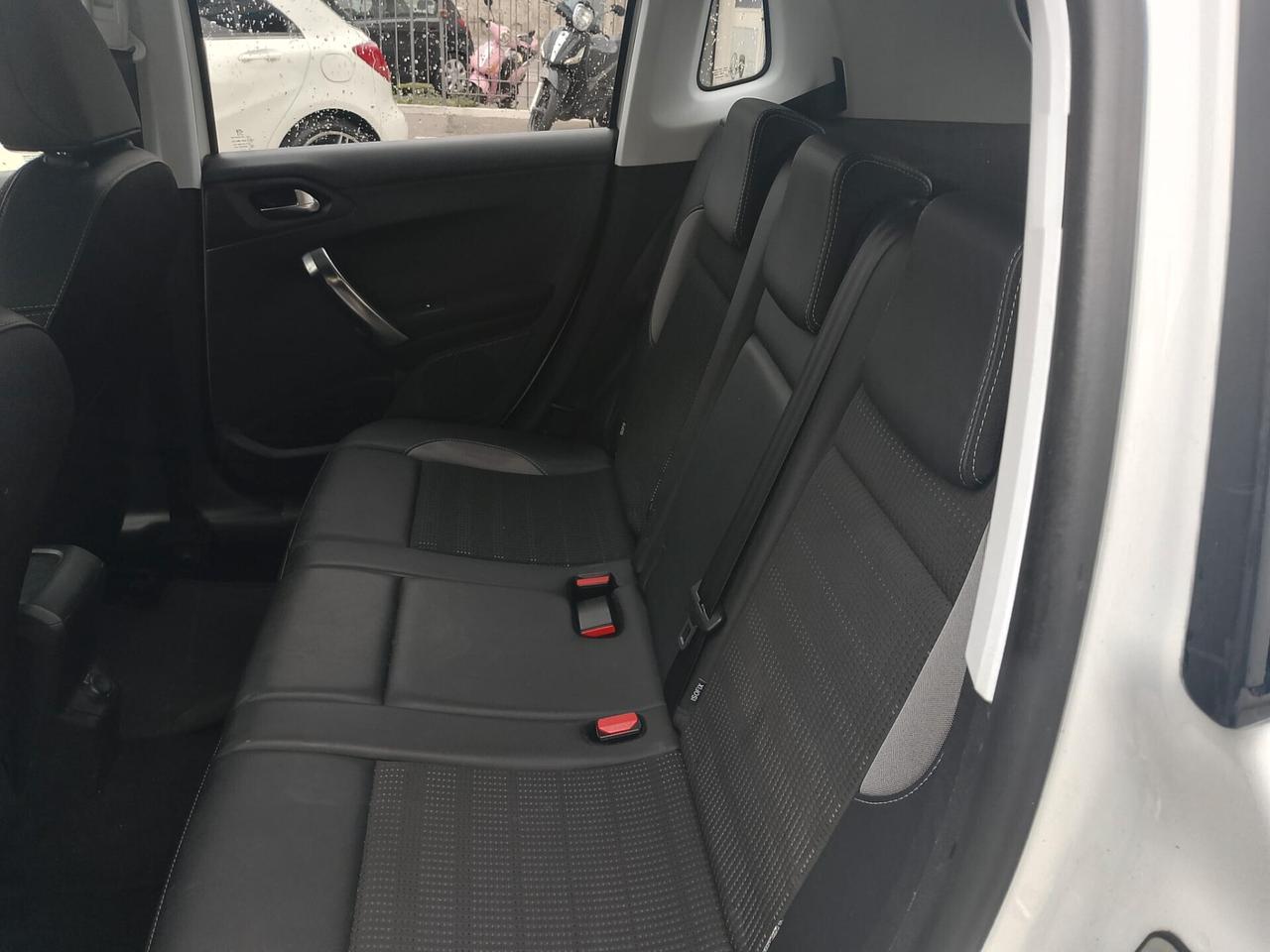Peugeot 2008 PureTech 82 Allure