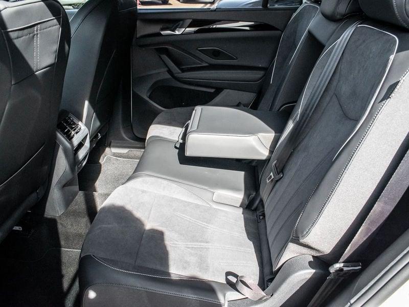 Volkswagen Tayron 1.5 eTSI ACT DSG Elegance 7 posti Led Plus Gancio 19" Camera 360°