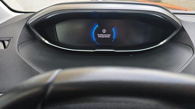 PEUGEOT 3008 BlueHDi 130 S&S EAT8 Active Business