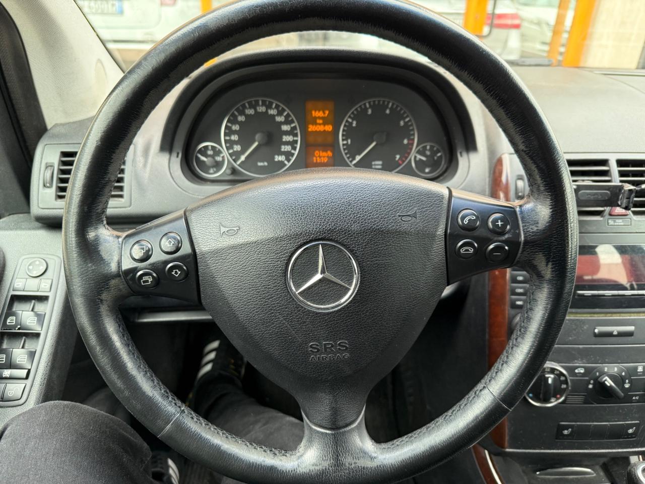 Mercedes Benz A150 - 1.500Benz/GPL 95cv