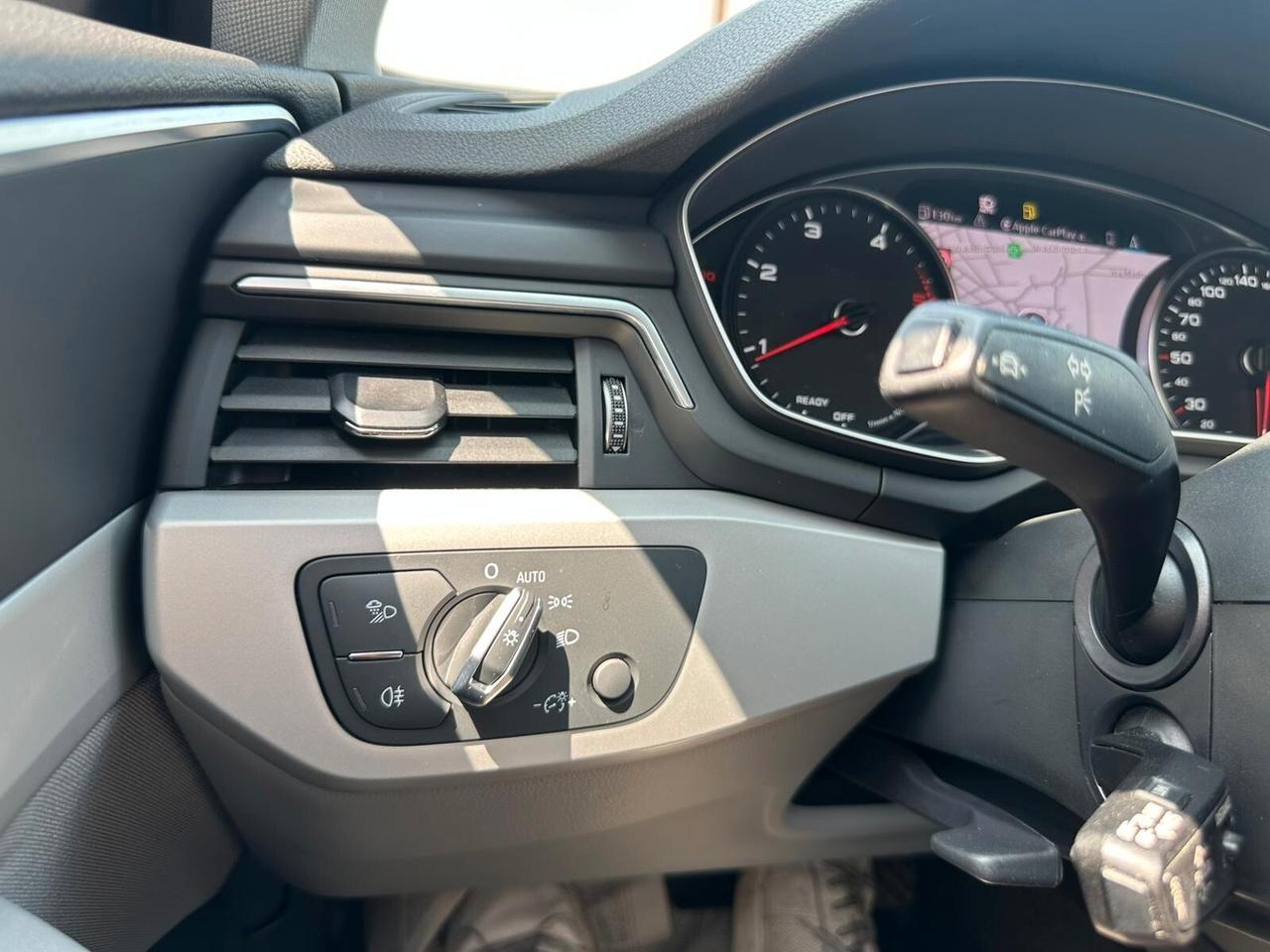 Audi A4 30 TDI Business