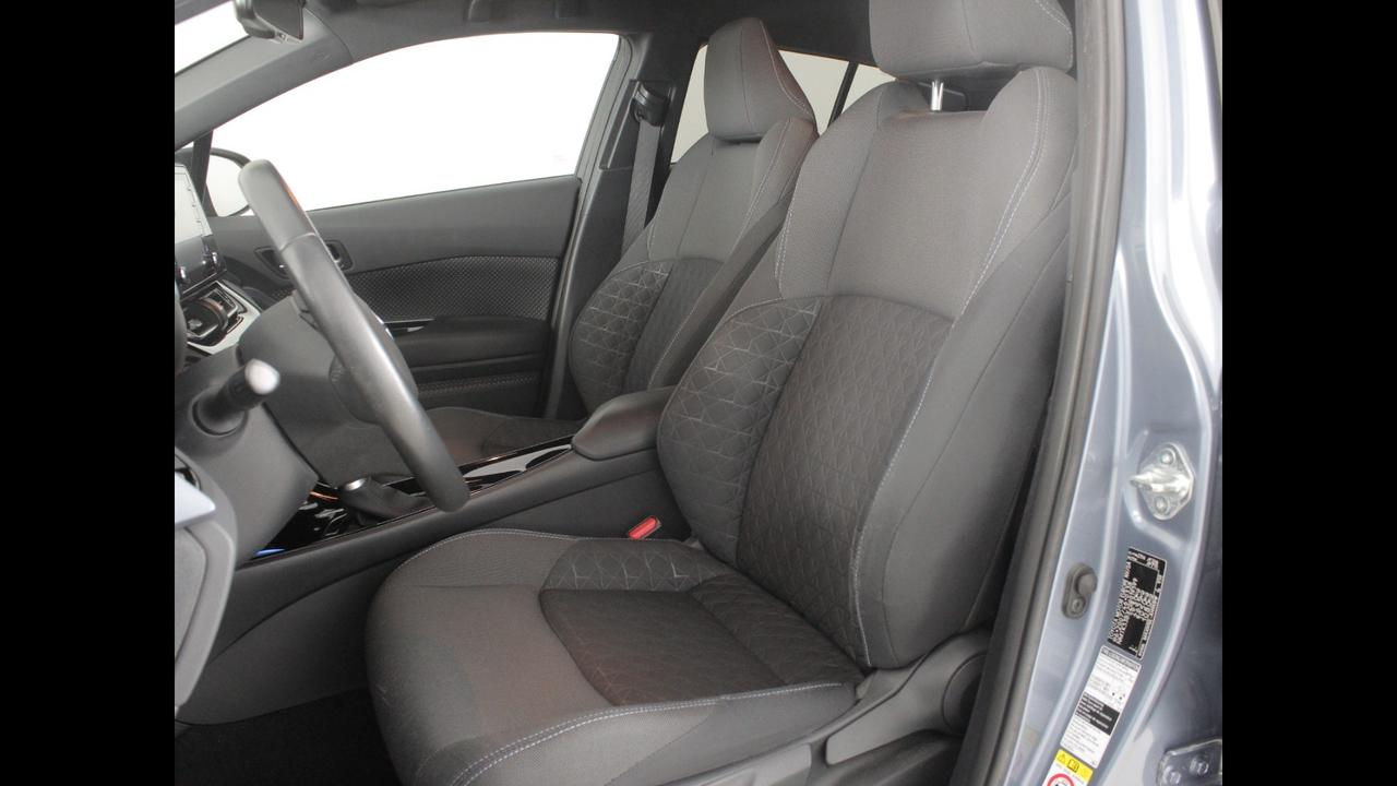 TOYOTA C-HR I 2020 - C-HR 1.8h Trend e-cvt