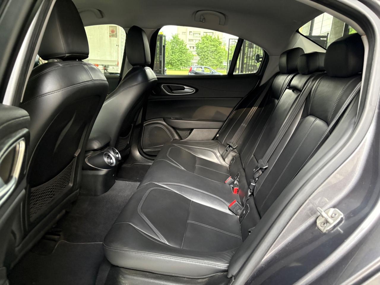 Alfa Romeo Giulia 2.2 Turbodiesel 136 CV AT8 Business