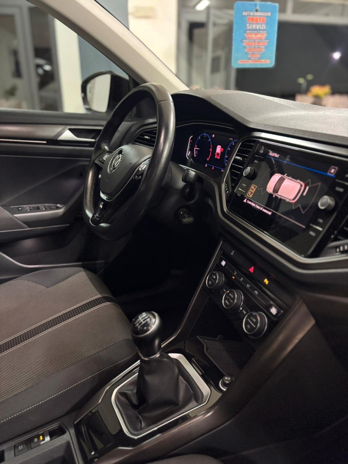 Volkswagen T-Roc 1.6 TDI SCR Business BlueMotion Technology