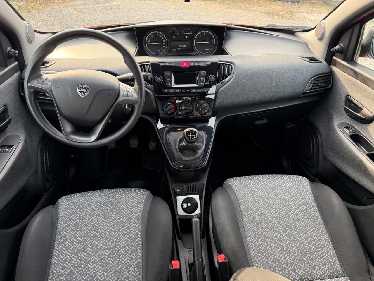 Lancia Ypsilon 1.0 FireFly 5 porte S&S Hybrid Alberta Ferretti