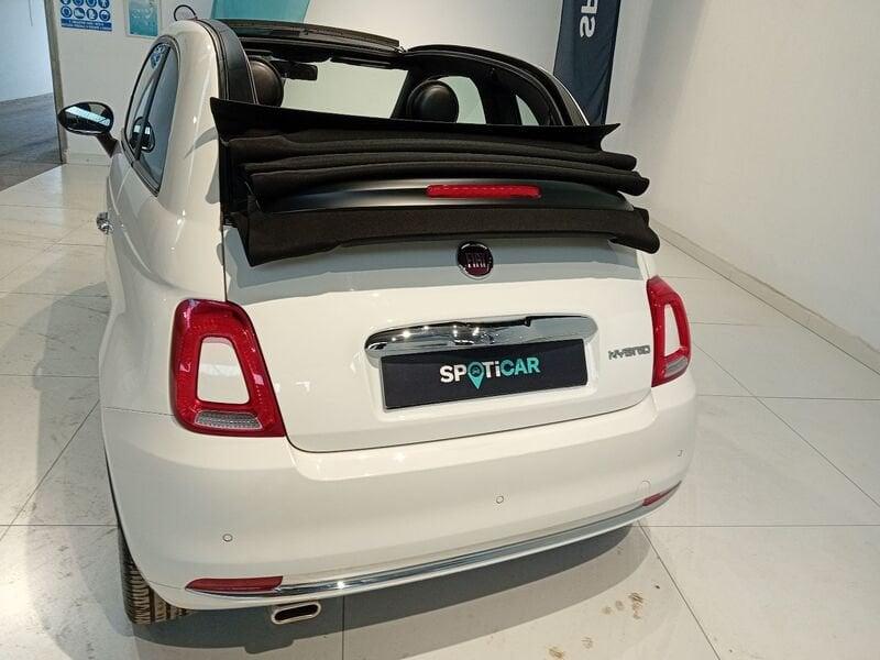 FIAT 500C 1.0 Hybrid Dolcevita