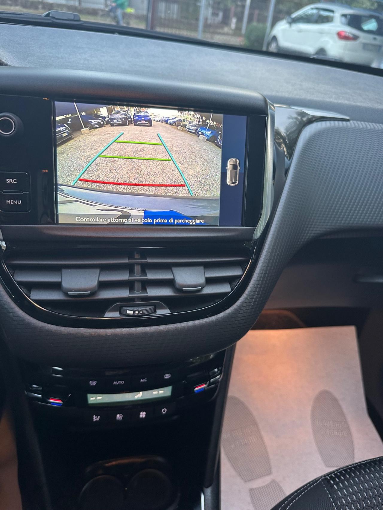 Peugeot 208 PureTech 82 5 porte Allure