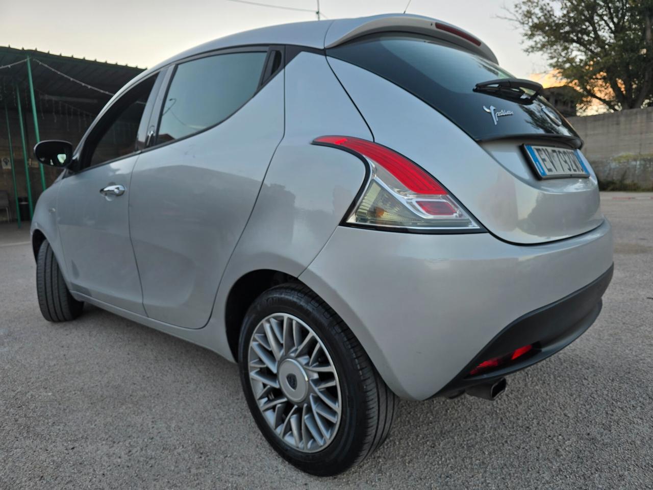 Lancia Ypsilon 1.2 GPL EURO5 69 CV FULL OPT 2014