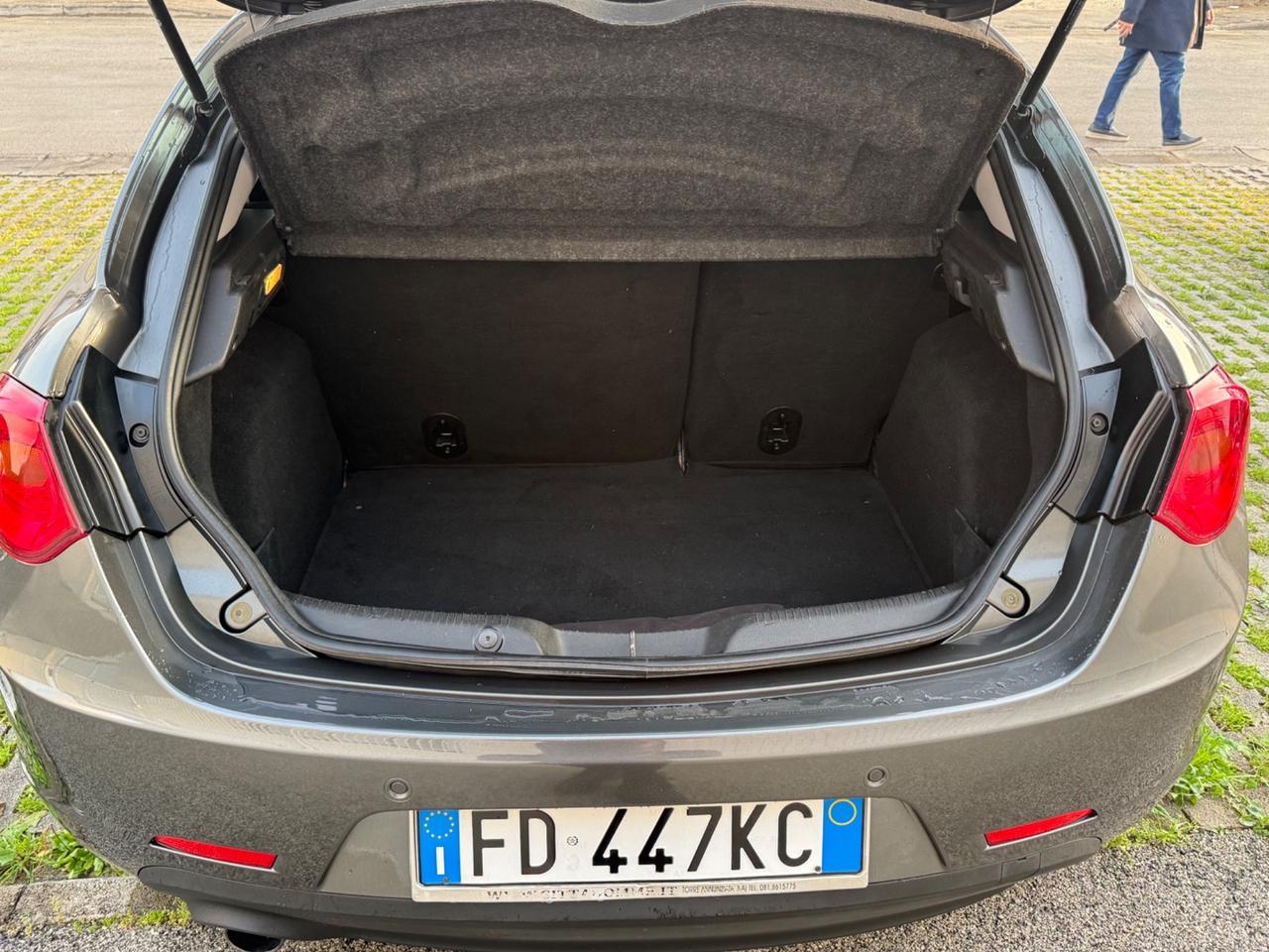 Alfa Romeo Giulietta 1.6 JTDm-2 120 CV Distinctive