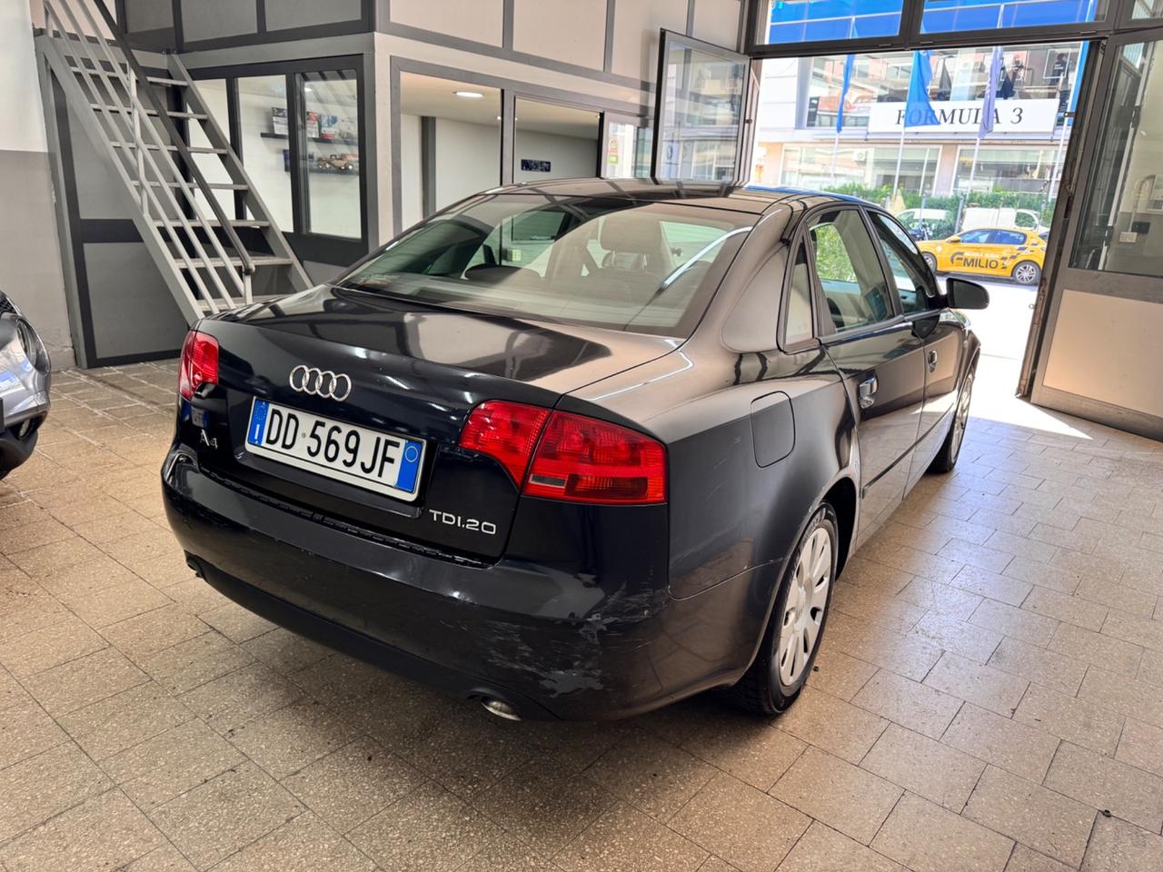 Audi A4 2.0 TDi 140 Cv . QUATTRO Sport