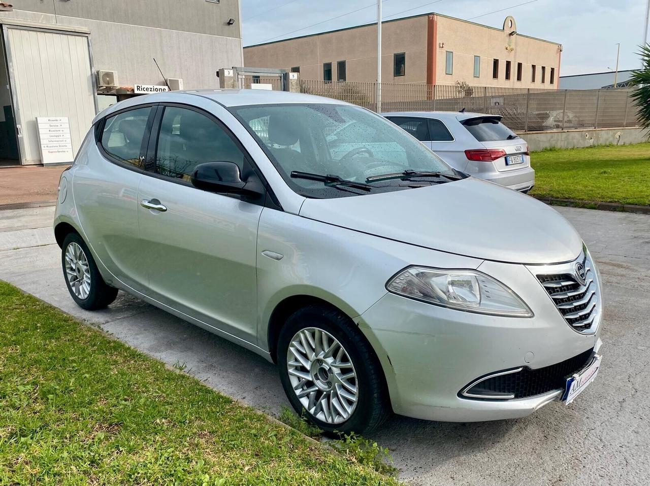 Lancia Ypsilon 1.3 MJT 16V 95 cv. 5 porte S&S Gold
