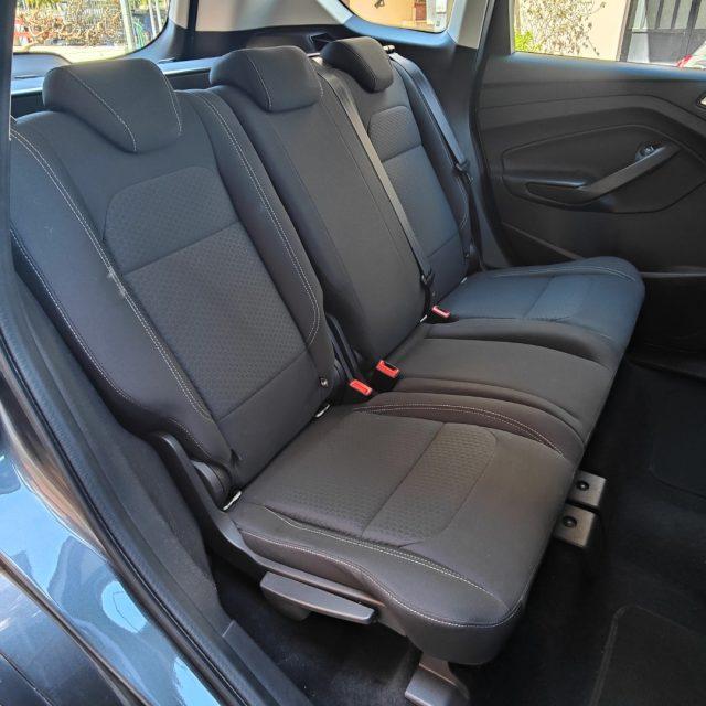 FORD Kuga 2.0 TDCI 120 CV S&S 2WD Powershift Business