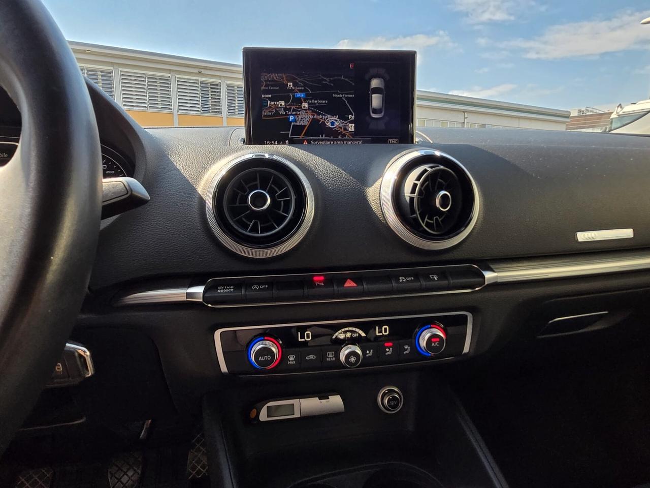 Audi A3 Sedan 1.6 TDI 116 CV Sport
