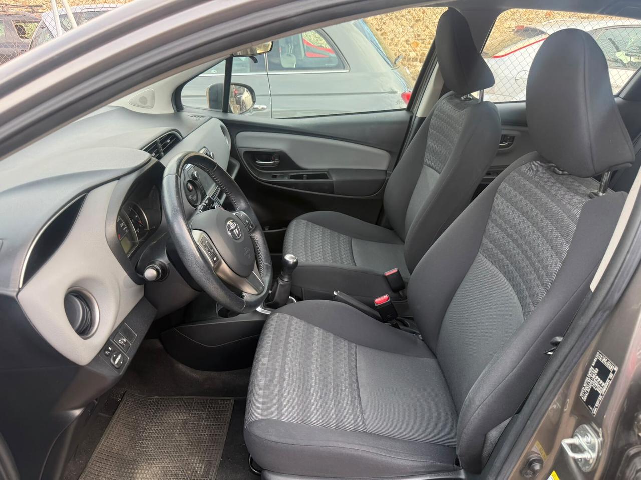 Toyota Yaris 1.0 5 porte Lounge
