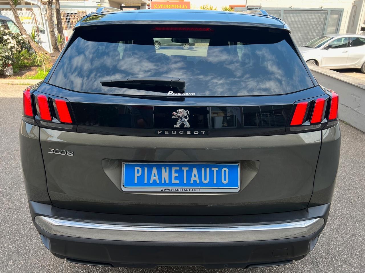 Peugeot 3008 1.5 bluehdi 130CV eat8 ALLURE NAVI/CAMERA/18; PERFETTA!!