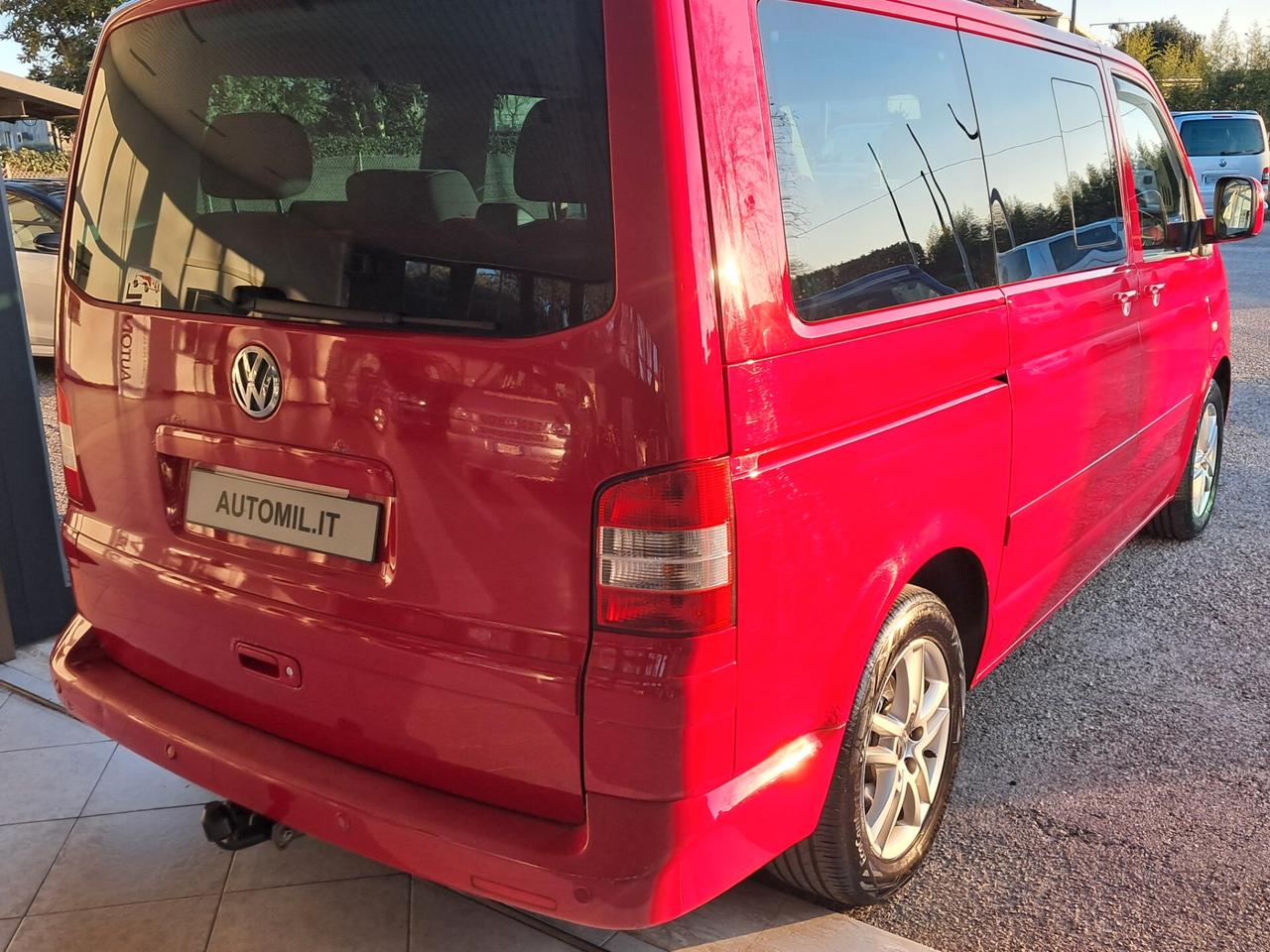 VOLKSWAGEN T5 MULTIVAN 4MOTION 174 CV OMOL. AUTOCARAVAN
