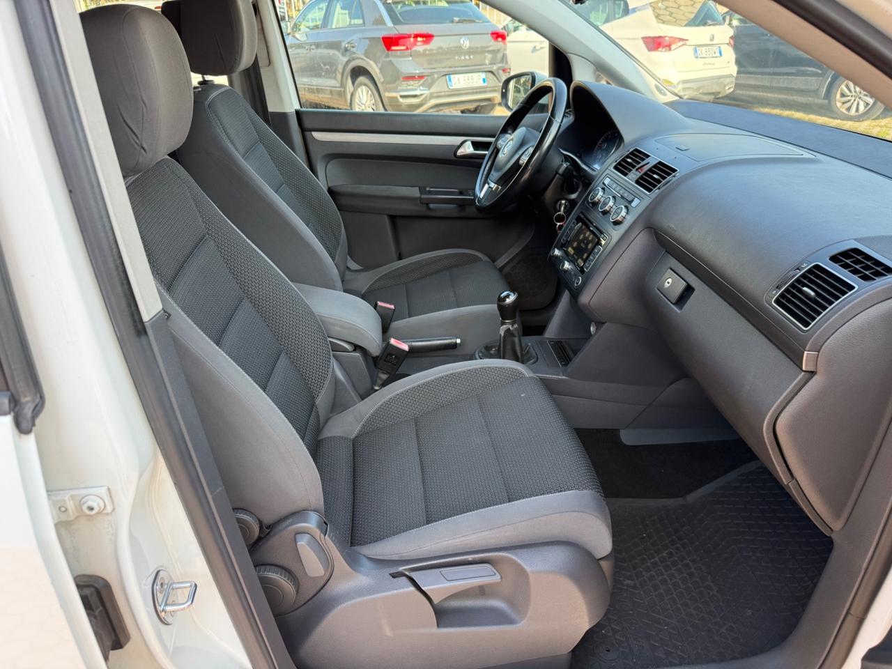 Volkswagen Touran 1.6 TDI Trendline OK NEOPATENTATI