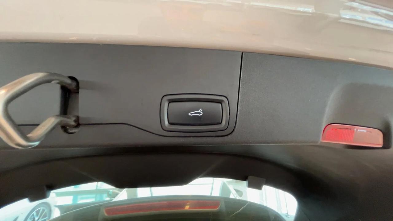 Porsche Taycan Spettacolare Taycan Cross Turismo 4 476cv