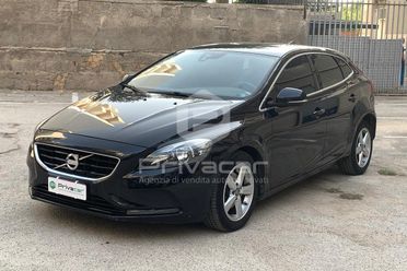 VOLVO V40 D2 1.6 Kinetic