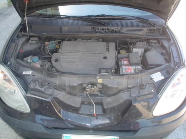 Lancia Ypsilon 1.3 MJT Momo Design