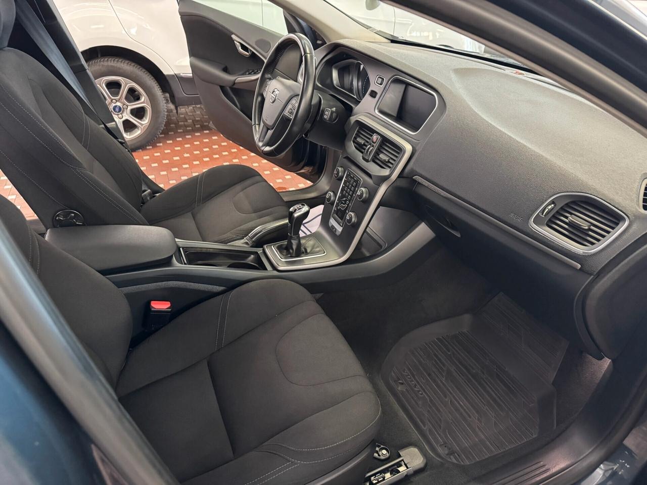 Volvo V40 Cross Country D2 Pro - UNICO PROPRIETARIO