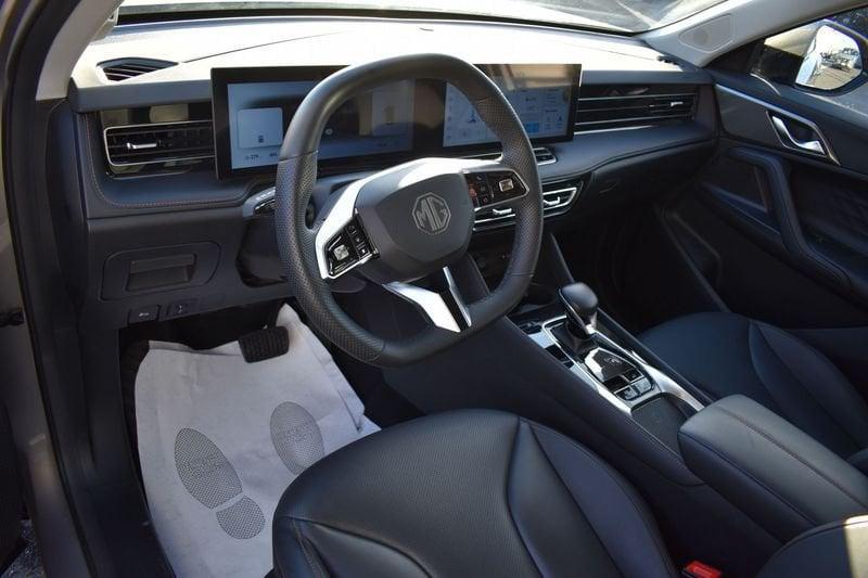 MG HS 1.5 T Luxury AT