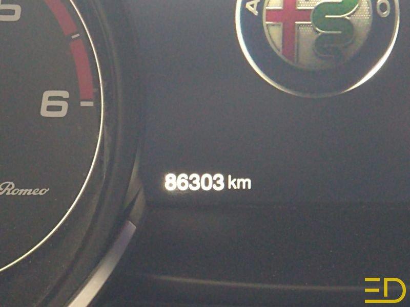 Alfa Romeo Stelvio Stelvio 2.2 t Super rwd 180cv auto