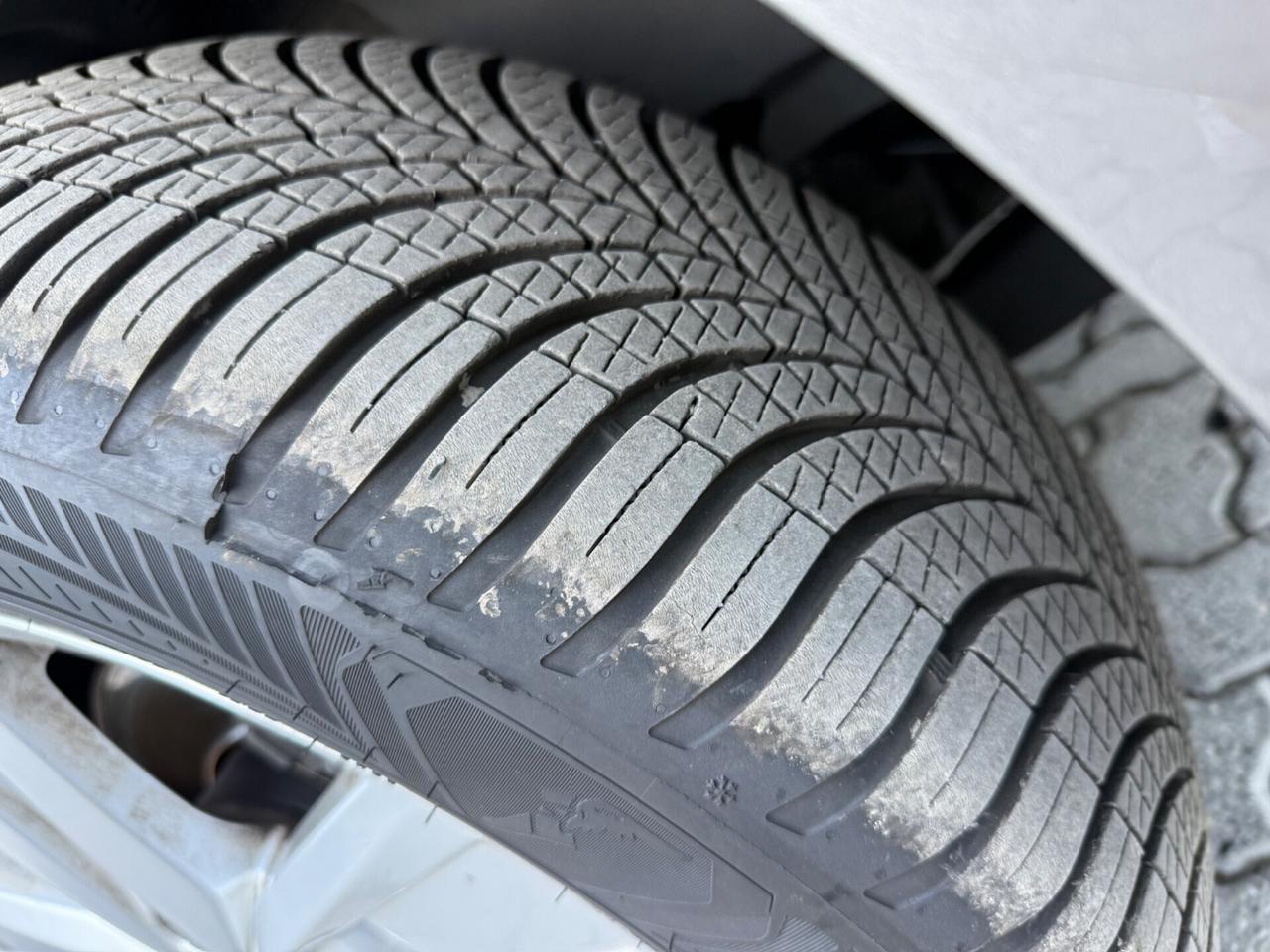 Volkswagen Caravelle 2.0 TDI 150CV DSG 9 posti