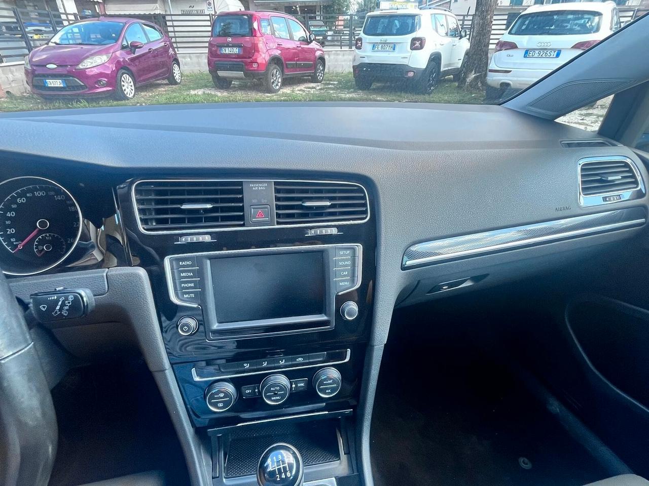 Volkswagen Golf 2.0 TDI 5p. Executive BlueMotion Technology