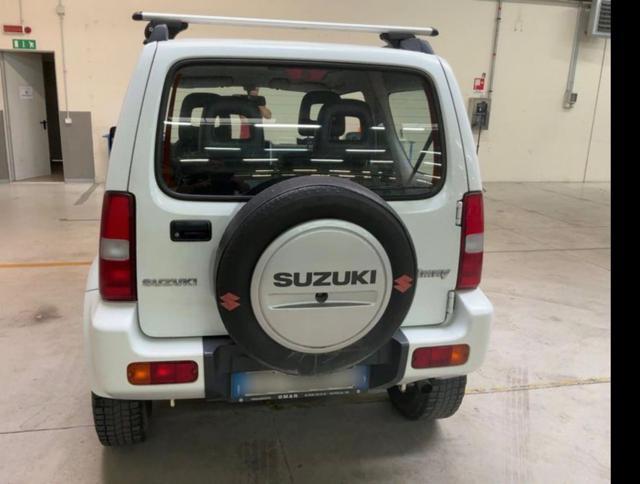 SUZUKI Jimny 1.3i 16V cat 4WD Club