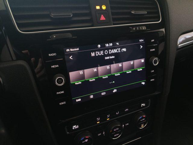 VOLKSWAGEN Golf 2.0 TDI 5p. Executive BlueMotion Technology R LINE