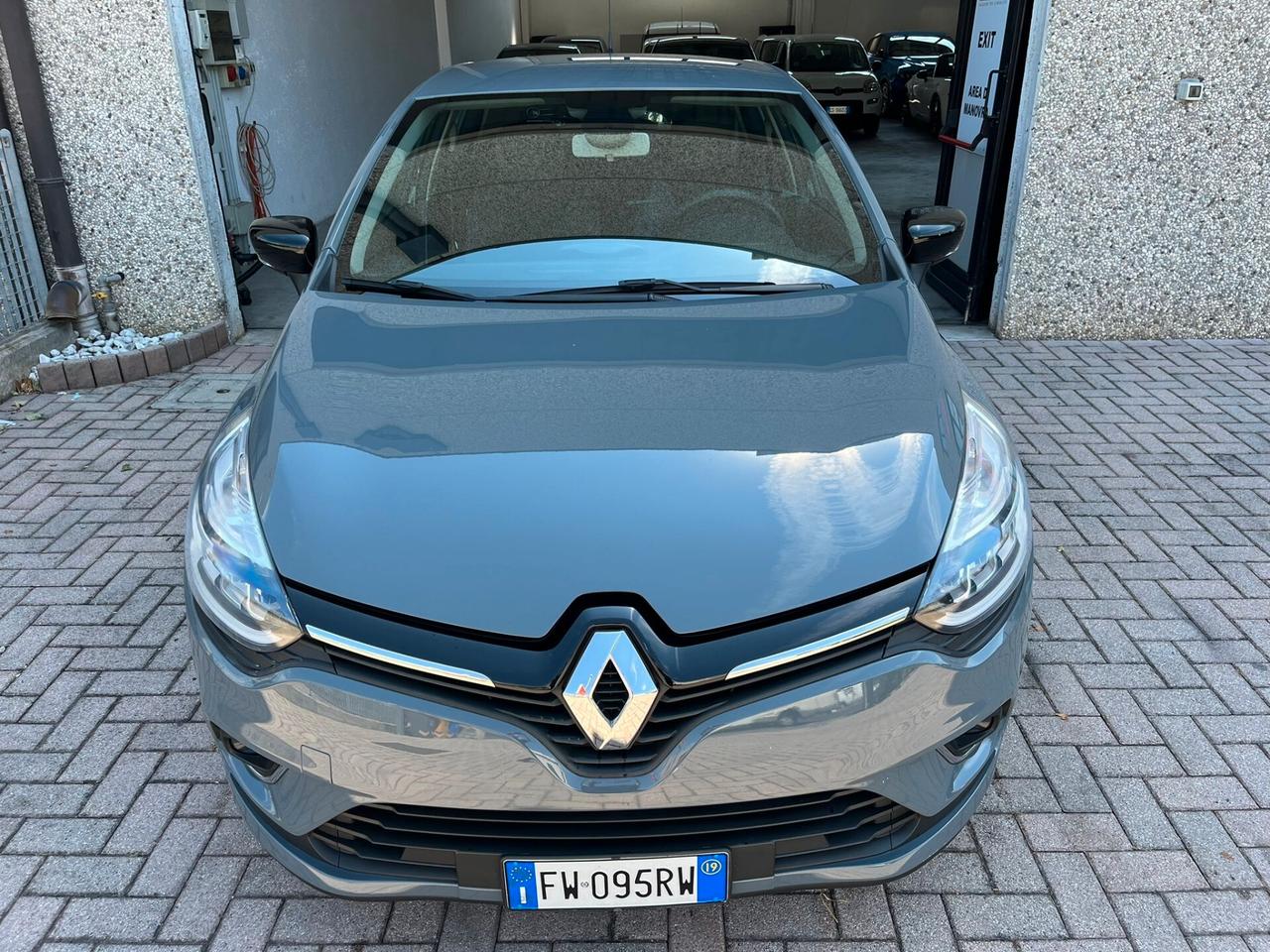 Renault Clio dCi 8V 90 CV Moschino ok neopatentati