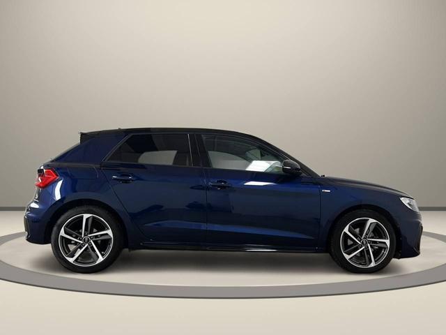 AUDI A1 SPB 30 TFSI Identity Black