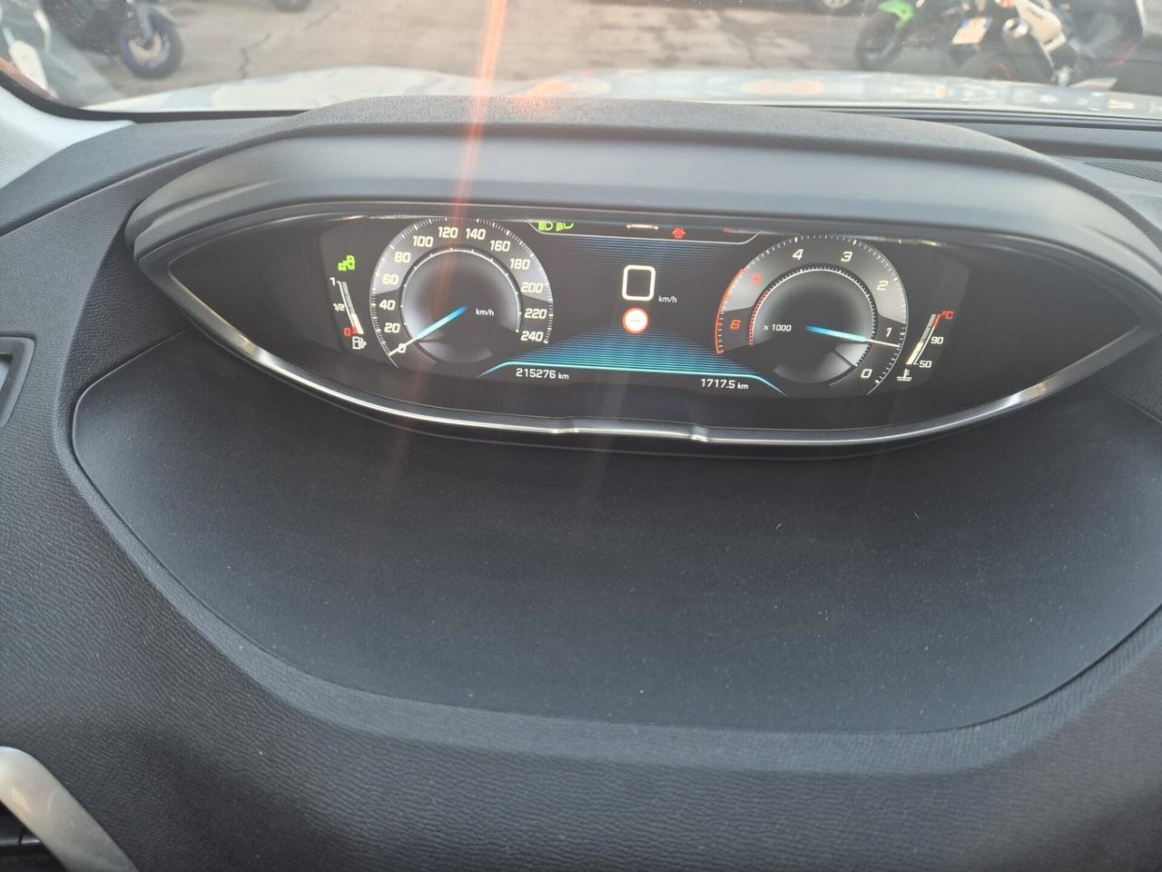 Peugeot 3008 1.5 HDi 130 S&S Allure E6B--UNIPROPR.!!!