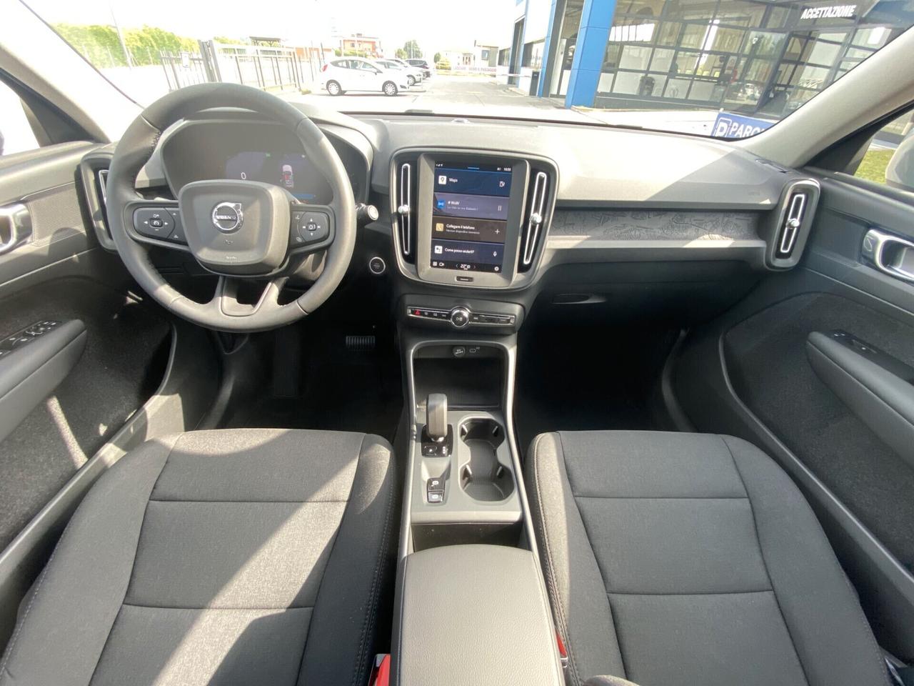 Volvo XC40 B3 (Benzina/Hybrid) Autom. Essential