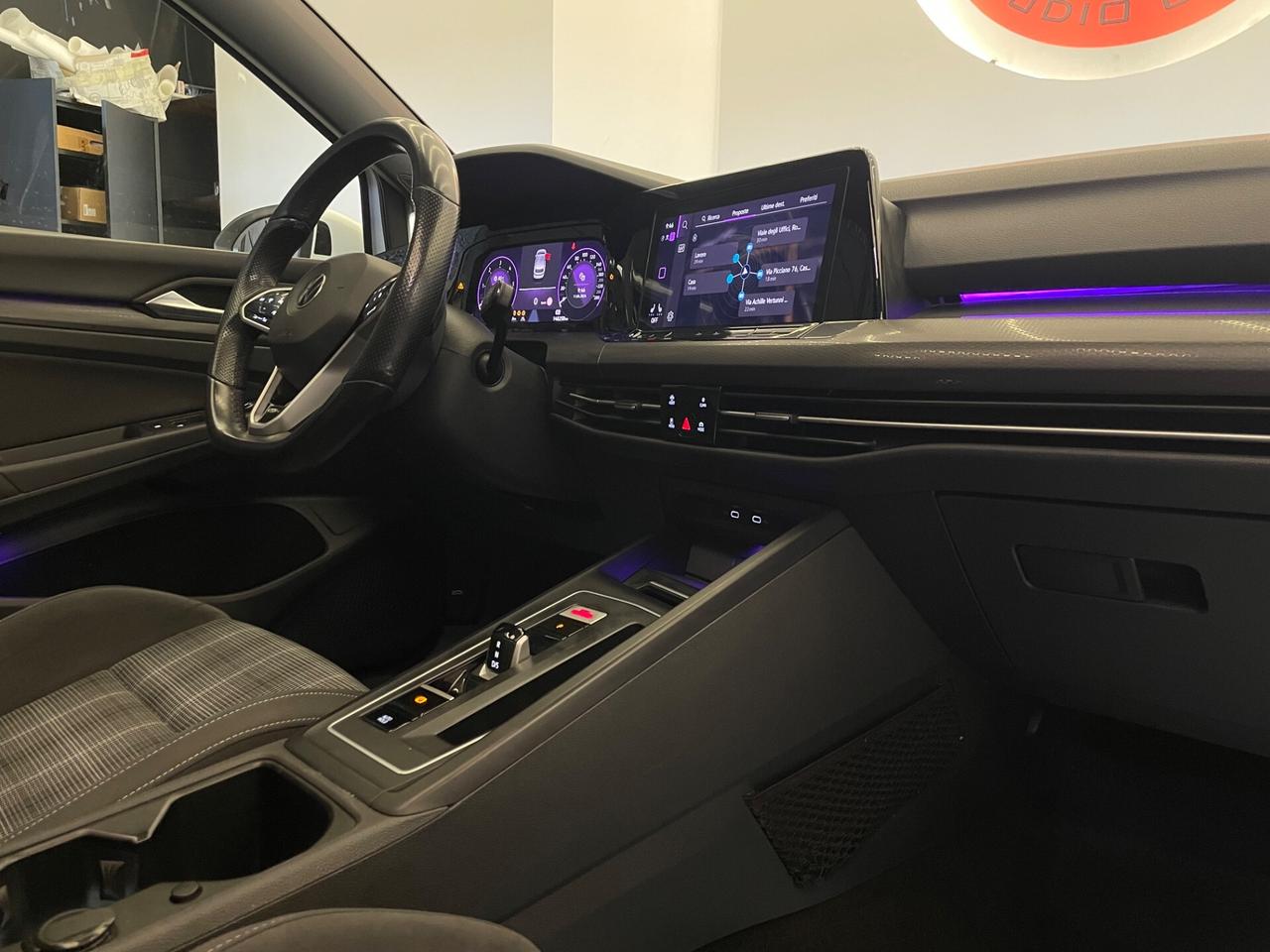 Volkswagen Golf GTD 2.0 TDI DSG 200CV