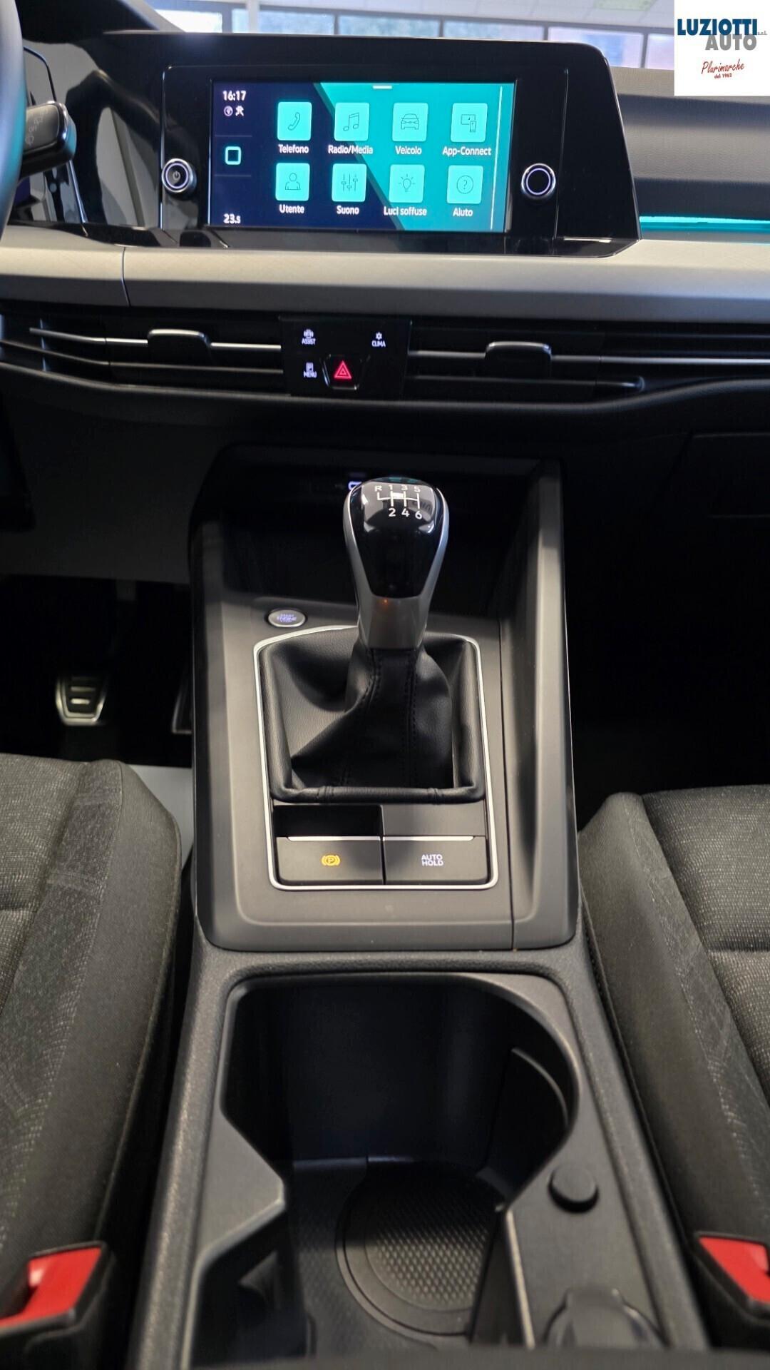 Volkswagen Golf 8 1.0 TSI 110CV LIFE