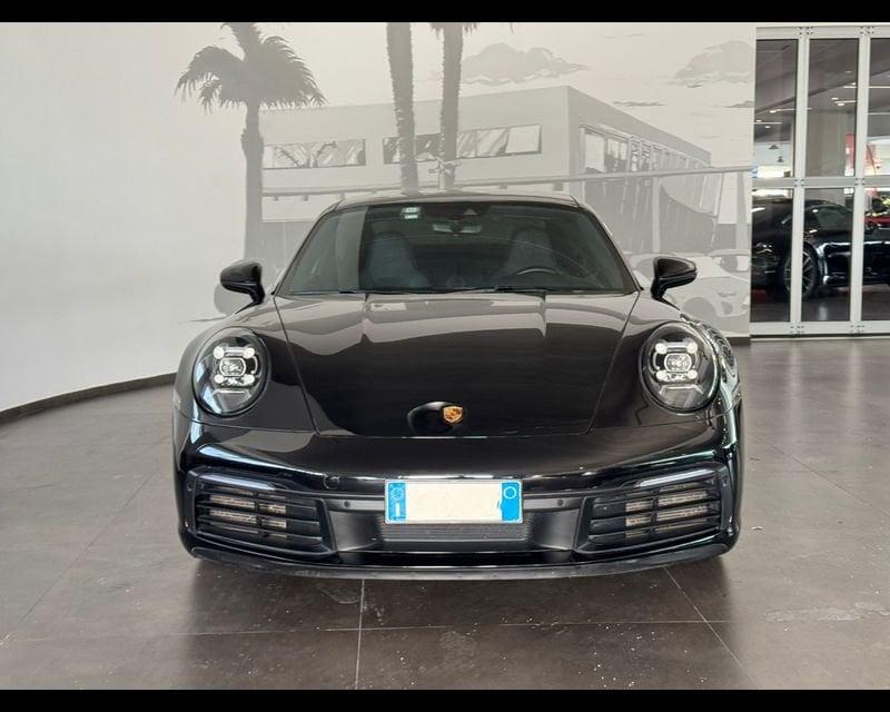 Porsche 911 (992) Carrera