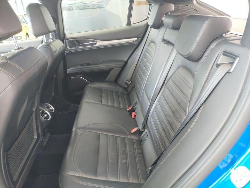 Alfa Romeo Stelvio 2.0 Turbo 280 CV AT8 Q4 Executive + Sport / Veloce