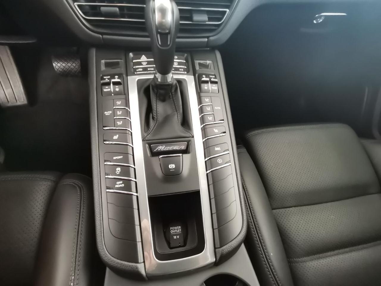 Porsche Macan 2.0 PDK