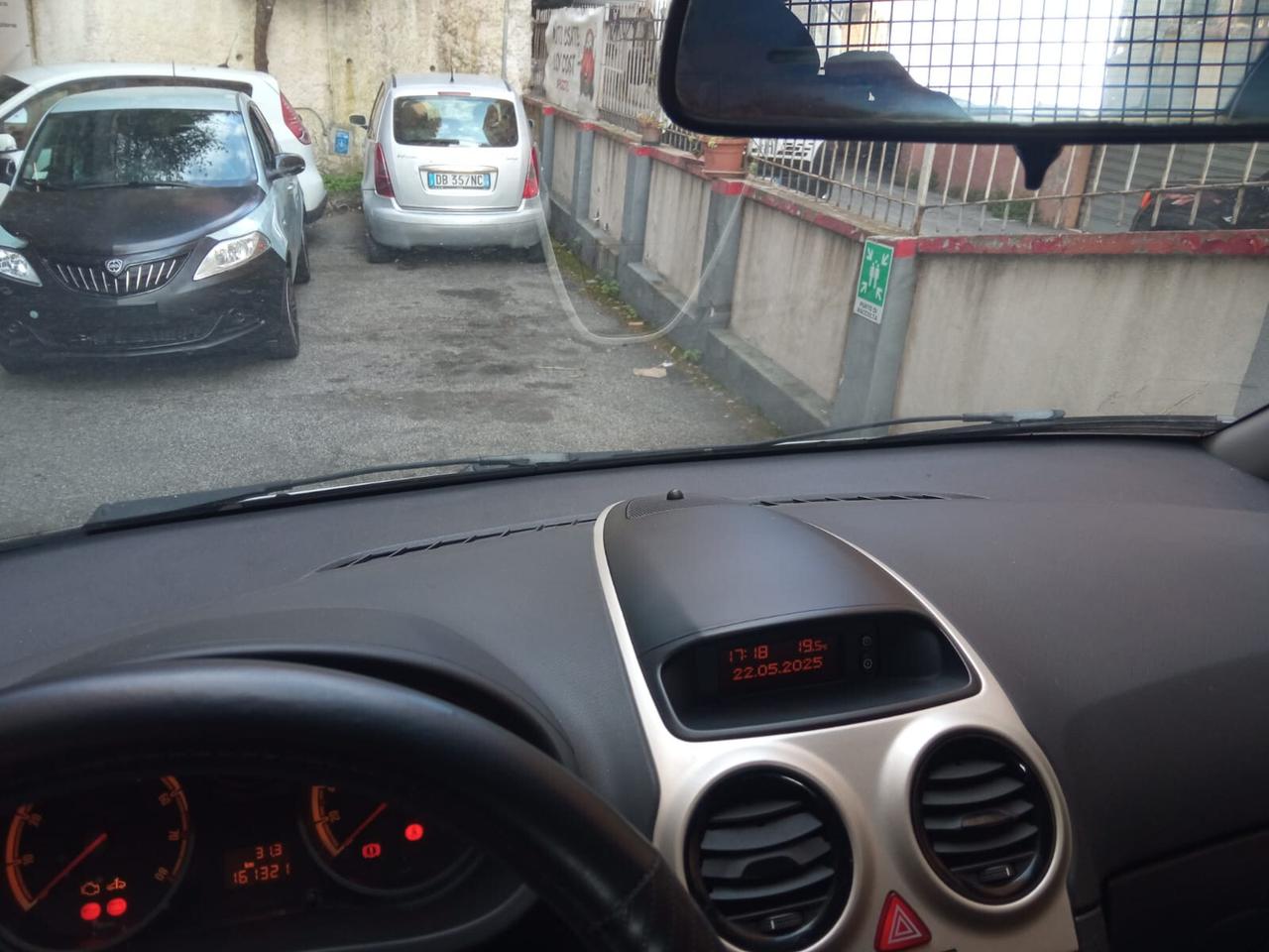 Opel Corsa 1.0 12V 3 porte Van