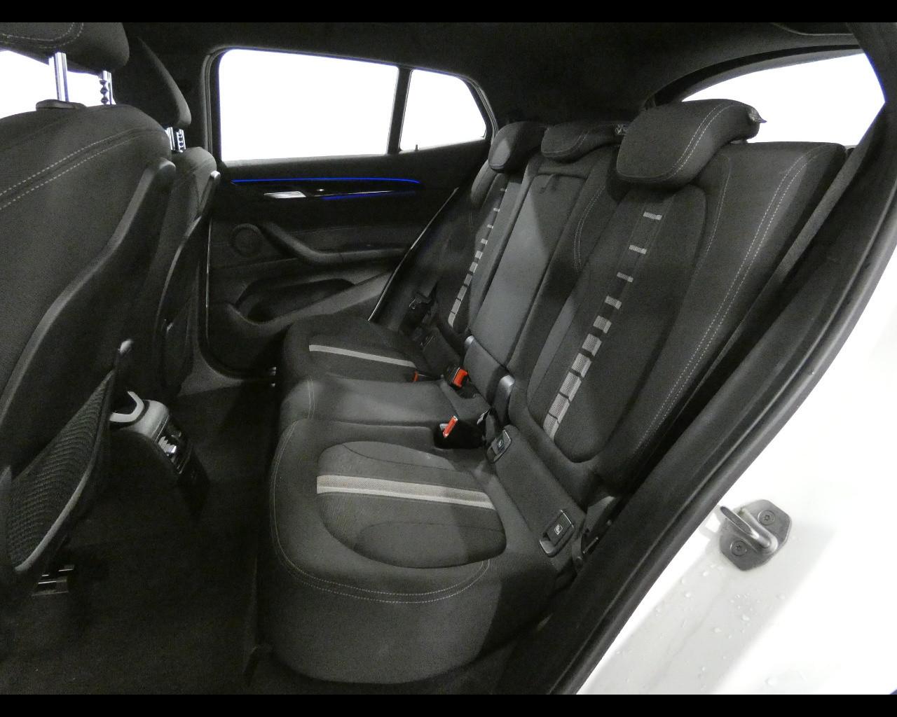 BMW X2 (F39) - X2 xDrive18d Business-X