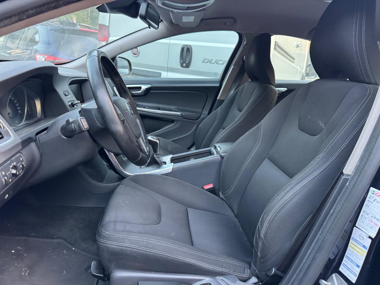 VOLVO S60 2.0 120CV MOTORE ROTTO NON PARTE