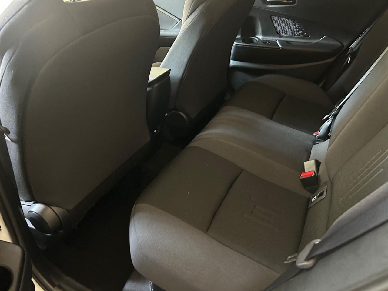 Toyota C-HR 1.8 Hybrid E-CVT Trend