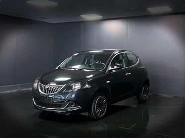 LANCIA Ypsilon 1.0 FireFly 5 porte S&S Hybrid Ecochic Silver